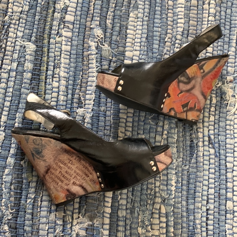 Zinc platform wedge heels 7 preowned